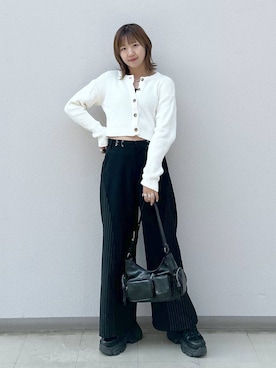 「スニーカー特集」｜いそまるさん（レディース・168cm）の冬コーディネート