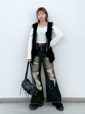 「スニーカー特集」｜「アイテム（アクセサリー）」を使った、いそまるさん（レディース・168cm）の秋コーディネート