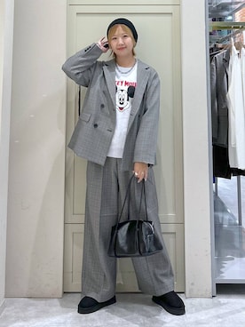 「アイテム（ネックレス、ブルー系）」を使った、いそまるさん（レディース・168cm）の秋コーディネート