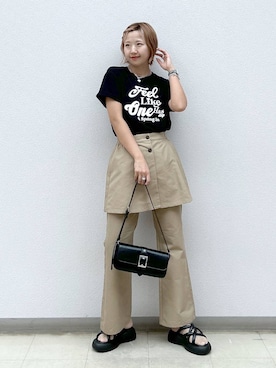 「ミニスカート」｜「アイテム（チノパンツ）」を使った、いそまるさん（レディース・168cm）の春コーディネート
