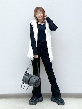 「スニーカー特集」｜いそまるさん（レディース・168cm）の秋コーディネート