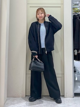 「アイテム（MA-1）」を使った、いそまるさん（レディース・168cm）の秋コーディネート