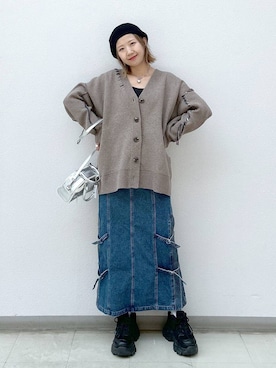 「スニーカー特集」｜「アイテム（アクセサリー）」を使った、いそまるさん（レディース・168cm）の秋コーディネート