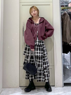 「アイテム（パーカー）」を使った、いそまるさん（レディース・168cm・20代）の秋コーディネート