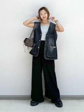 「スニーカー特集」｜「アイテム（アクセサリー）」を使った、いそまるさん（レディース・168cm）の夏コーディネート