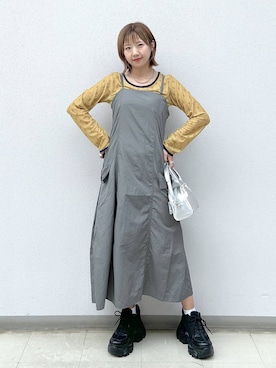 「スニーカー特集」｜「アイテム（アクセサリー）」を使った、いそまるさん（レディース・168cm）の夏コーディネート