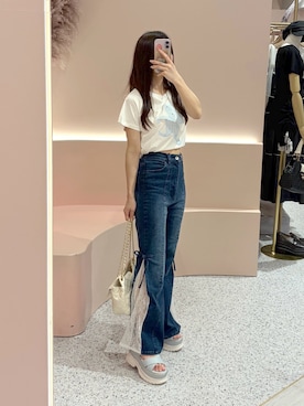 「one after another NICE CLAUP（ワンアフターアナザーナイスクラップ）の【SMサイズ展開あり】サイドレースフレアデニム（デニムパンツ、ブルー系）」を使った、しんももさん（レディース・151cm）の夏コーディネート