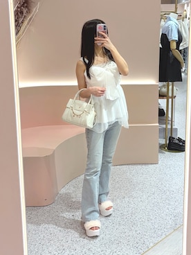 「one after another NICE CLAUP(ワンアフターアナザーナイスクラップ)のフロントリボンチュニック(タンクトップ、ホワイト系)」を使った、しんももさん(レディース・151cm)の春コーディネート