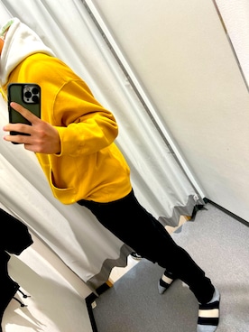 「TIMELY WARNING（タイムリーワーニング）のアイテム（パーカー）」を使った、Reanさん（メンズ・173cm）の冬コーディネート