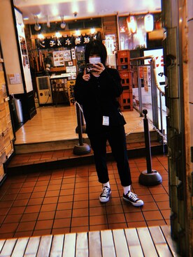 「CONVERSE（コンバース）のアイテム（スニーカー、ブラック系）」を使った、ぴえちゃんさん（レディース・157cm）の夏コーディネート