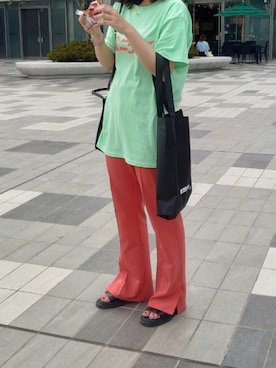 「Dr. Martens（ドクターマーチン）のアイテム（サンダル、ブラック系）」を使った、ぴえちゃんさん（レディース・157cm）の夏コーディネート