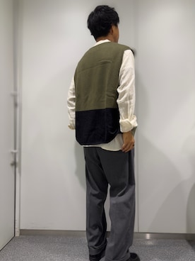 「アイテム（ベスト、グリーン系）」を使った、じぇいのふくさん（メンズ・177cm）の秋コーディネート