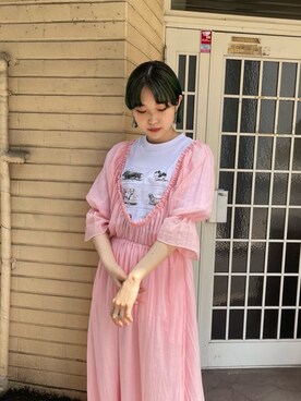「アイテム（パンプス、ピンク系）」を使った、miokaさん（レディース・162cm）の春コーディネート