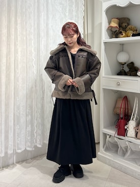 「アイテム（ムートンコート）」を使った、miokaさん（レディース・162cm）の夏コーディネート