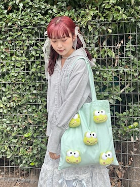 「アイテム（パーカー）」を使った、miokaさん（レディース・162cm）の秋コーディネート