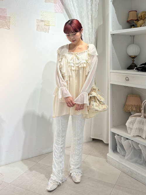 最終価格　Foxey ♡ フリル付きカーディガン　アイボリー FOXEY BOUTIQUE 最終価格 Foxey ♡ フリル付きカーディガン アイボリー