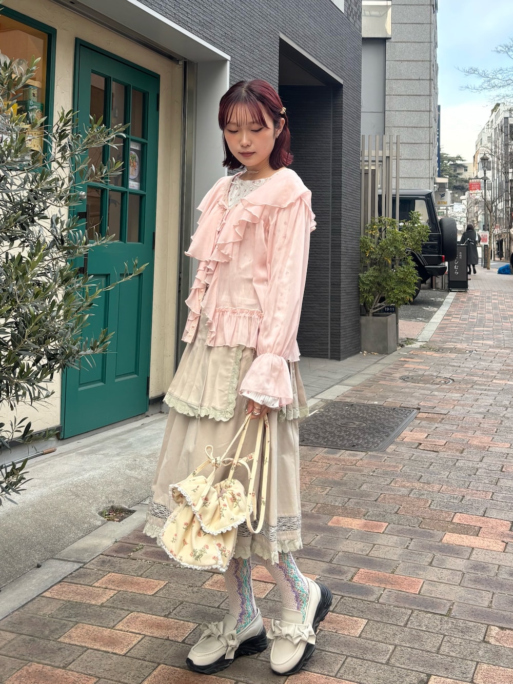 pleats apron layered skirtを使った人気ファッションコーディネート
