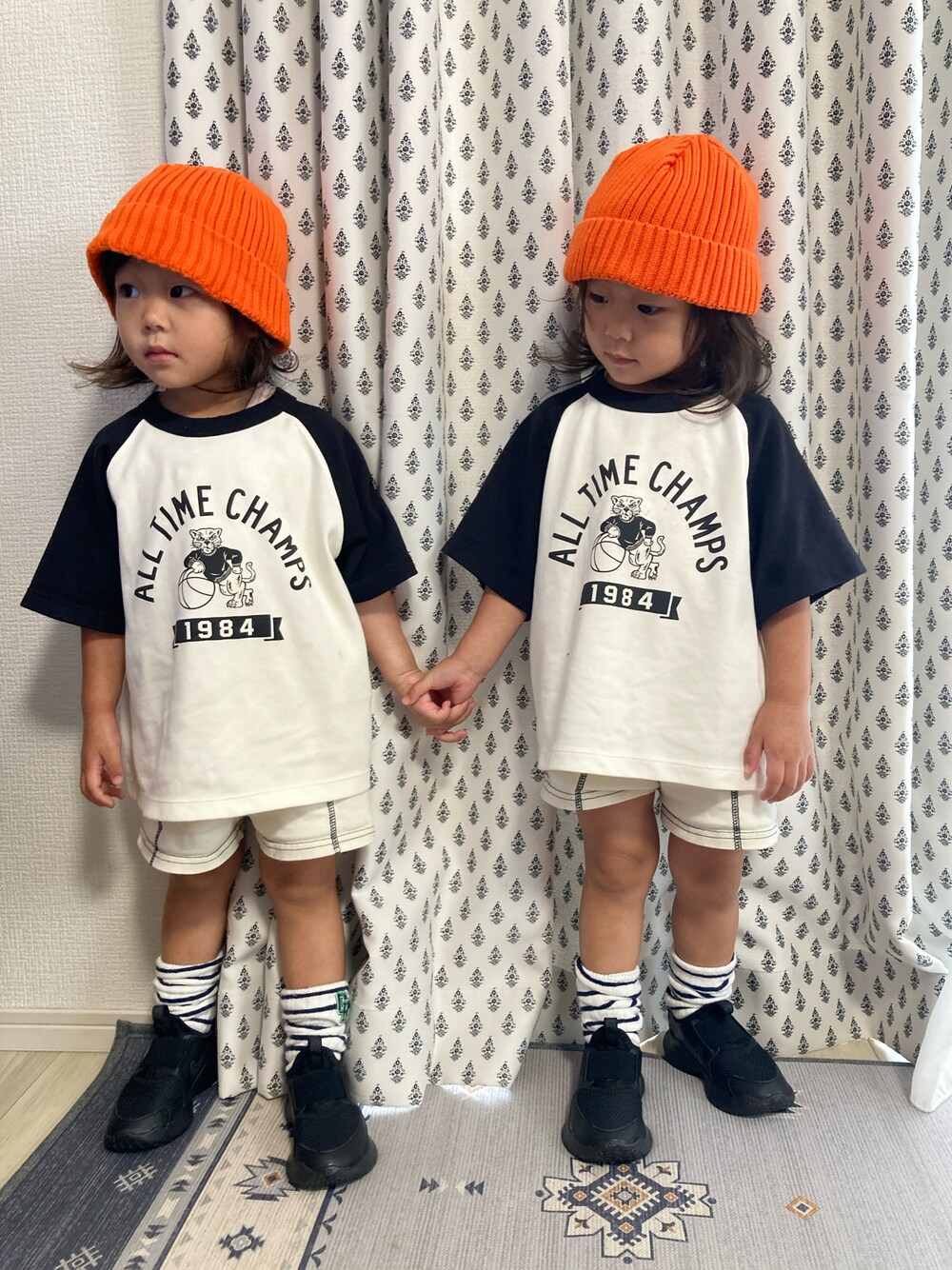 「Right-onのアイテム（ニットキャップ/ビーニー、オレンジ系）」を使った、OTO＊さん（キッズ・146cm）の夏コーディネートの1枚目の写真