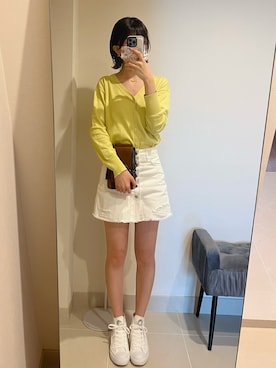 「アイテム（デニムスカート、ホワイト系）」を使った、YIN銀さん（レディース・167cm）の春コーディネート
