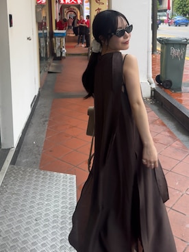 「tageechita（タジチタ）の【tageechita】タイ付き ダブルレイヤー ノースリーブワンピース（ワンピース、ブラウン系）」を使った、maiさん（レディース・150cm）の春コーディネート
