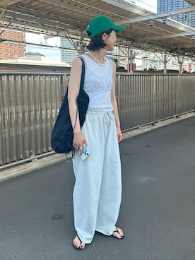 「アイテム（スウェットパンツ）」を使った、momokoさん（レディース・159cm）の夏コーディネート