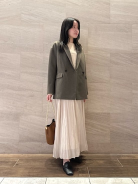 「アイテム（その他アウター、ブラウン系）」を使った、hikaruさん（レディース・168cm）の秋コーディネート