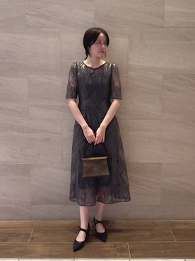 「URBAN RESEARCH ROSSO WOMEN(アーバンリサーチ ロッソ)のkaene スパンコールアネモネドレス(ワンピース、グレー系)」を使った、hikaruさん(レディース・168cm)の秋コーディネート
