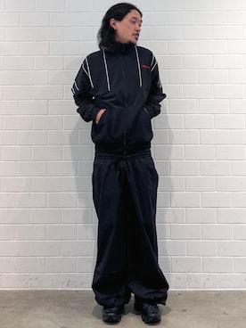 「adidas（アディダス）のカットライン トラックトップ / ジャージ / トラックジャケット / アディダスオリジナルス adidas Originals（ジャージ、ブラック系）」を使った、oiさん（メンズ・176cm）の春コーディネート