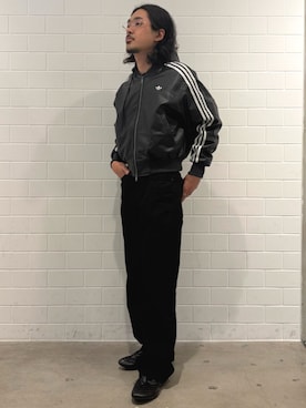 「adidas（アディダス）のアイテム（ダウンジャケット/コート）」を使った、oiさん（メンズ・176cm）の春コーディネート