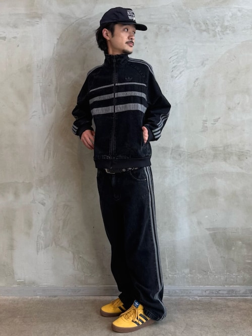 adidas アディカラー ファースト ブラックデニム トラックトップ