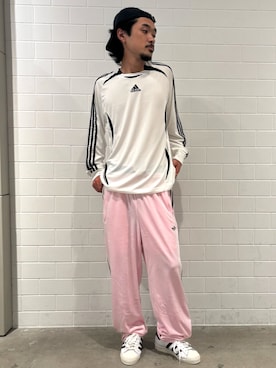 「adidas（アディダス）のFB TPベロア / ファイヤーバード トラックパンツ ベロア / ジャージ / アディダスオリジナルス adidas Originals（その他パンツ）」を使った、oiさん（メンズ・176cm）の秋コーディネート