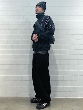 「adidas（アディダス）のスポーティー ホーボー バッグ / アディダスオリジナルス adidas Originals（ショルダーバッグ、ブラック系）」を使った、oiさん（メンズ・176cm）の春コーディネート