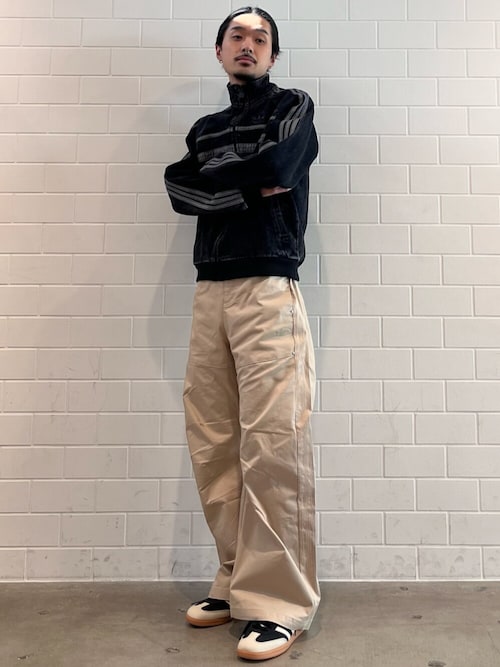 adidas アディカラー ファースト ブラックデニム トラックトップ