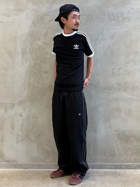 「アイテム（スニーカー、ブラウン系）」を使った、oiさん（メンズ・176cm）の夏コーディネート