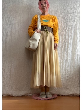「GU（ジーユー）のアイテム（スカート、イエロー系）」を使った、kumanomi006さん（レディース・166cm）の春コーディネート