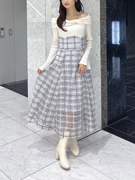 「dazzlin（ダズリン）のツイストコルセットワンピース（ワンピース、ホワイト系）」を使った、kannaさん（レディース・157cm）の秋コーディネート