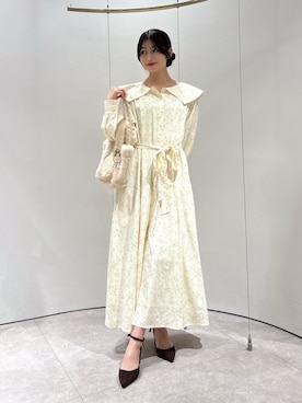 「dazzlin（ダズリン）の【ちいかわ/dazzlin specialcollection】フラワーパターンワンピース（ワンピース、イエロー系）」を使った、kannaさん（レディース・157cm）の秋コーディネート