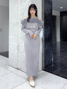 追加生産分】オフショルファードッキングニットワンピース｜ダズリン