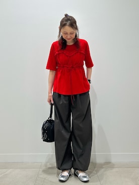 「ROSE BUD（ローズバッド）のmici/BUSTIER LIKE TEE（Tシャツ/カットソー、レッド系）」を使った、makironさん（レディース・164cm）の春コーディネート