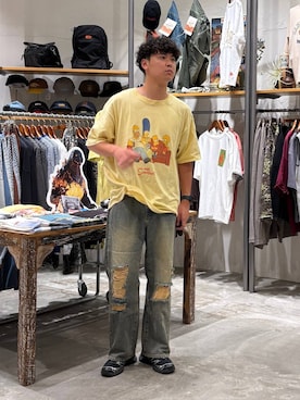 「niko and...（ニコアンド）の【The Simpsons(ザ・シンプソンズ)】グラフィックT（Tシャツ/カットソー、イエロー系）」を使った、sogoさん（メンズ・180cm）の夏コーディネート