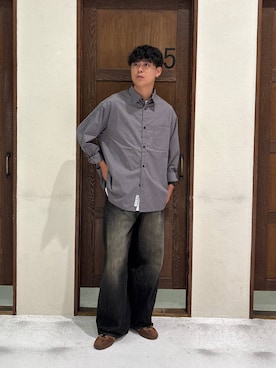 「スラックス」｜「アイテム（デニムパンツ）」を使った、sogoさん（メンズ・180cm）の夏コーディネート