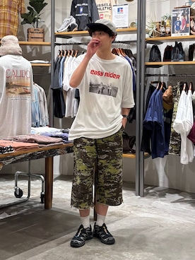 「niko and...（ニコアンド）の【コロンビア・ピクチャーズ】コラボ クラシックMOVIE Tシャツ（Tシャツ/カットソー、その他）」を使った、sogoさん（メンズ・180cm）の夏コーディネート