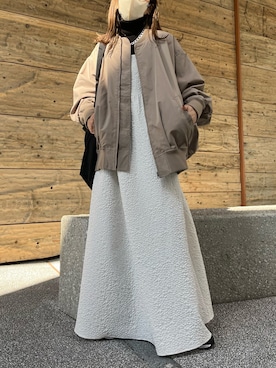 「ワンピース×スニーカー」｜「アイテム（MA-1）」を使った、mamiさん（レディース・156cm）の春コーディネート