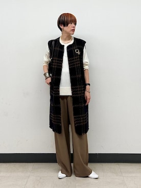 「アイテム（ブローチ/コサージュ）」を使った、森さん（レディース・162cm）の秋コーディネート