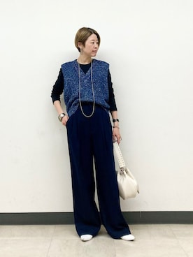 「アイテム（ベスト、ブルー系）」を使った、森さん（レディース・162cm）の冬コーディネート