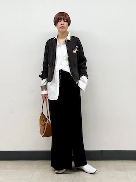 「アイテム（ブローチ/コサージュ）」を使った、森さん（レディース・162cm）の冬コーディネート