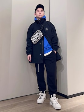 「ARMANI EXCHANGE（アルマーニエクスチェンジ）のアイテム（トレンチコート）」を使った、🔩J.HARAさん（メンズ・167cm）の冬コーディネート
