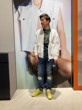 「アイテム（ポーチ）」を使った、KOWさん（メンズ・174cm）の春コーディネート