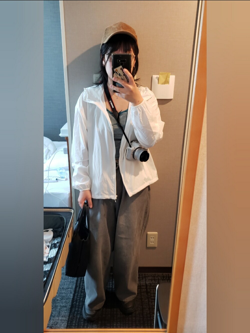「UNIQLOのアイテム（トップス、ホワイト系）」を使った、yukifashioさん（レディース・153cm）の春コーディネートの1枚目の写真