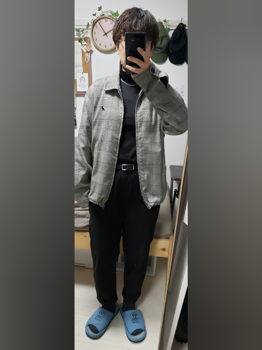 「KANGOLのアイテム（ブルゾン、グレー系）」を使った、yukifashioさん（レディース・153cm）の秋コーディネートの1枚目の写真